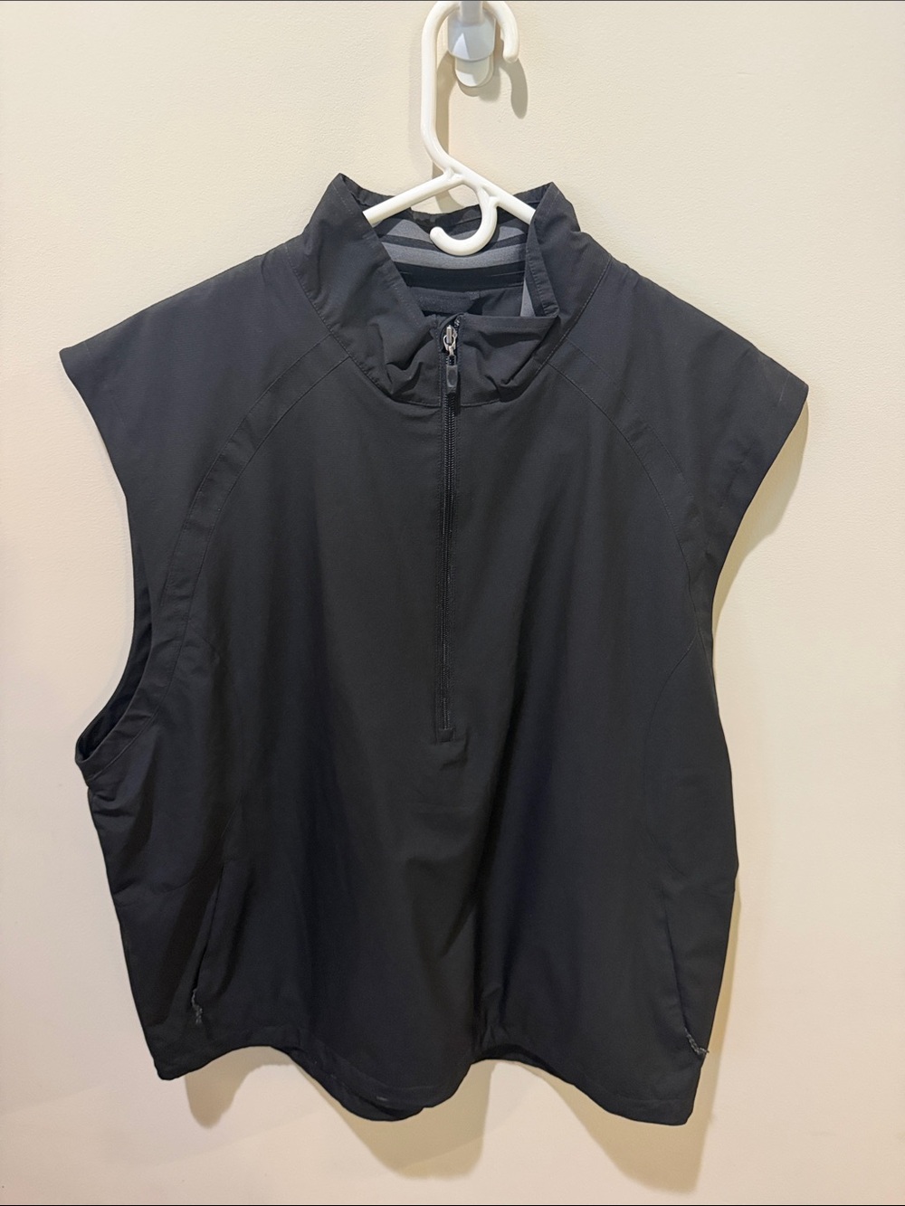 Cutter & Buck Black Sleeveless Half-Zip Vest